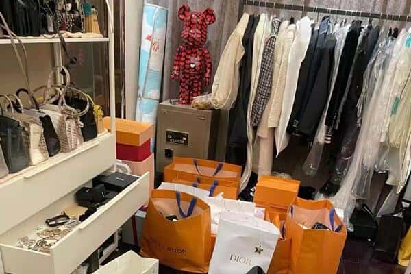 婺城区回收一线品牌衣服